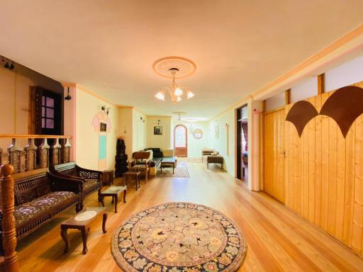 Lamzy parimahal. - Housity