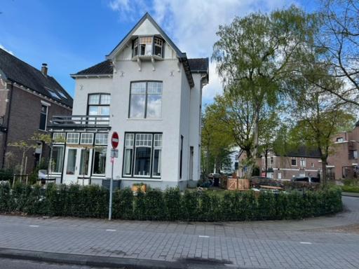Luxe kamer in stadsvilla, gratis parkeren! - Housity