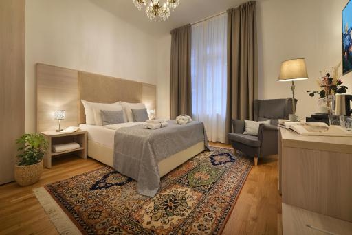Old Town Residence by Little King - Hizvo