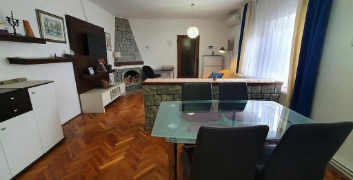 Apartman Ksenija - Housity