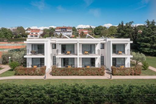 Lana Premium Residence - Housity