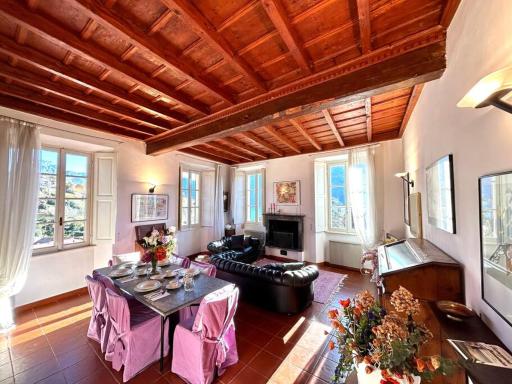 Elegant apartment inside Villa Fontana - Housity