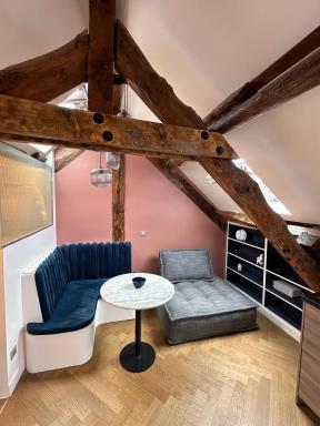 Nid d'amour sous les toits ! - Housity