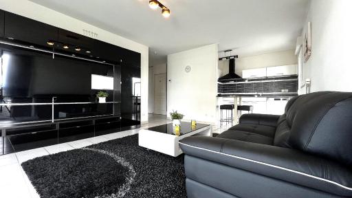 HOMEY GENIUS - À 100 m de la douane/Terrasse privée - Housity