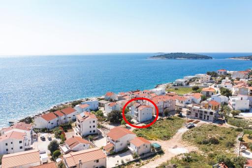 Apartments by the sea Rogoznica - 17129 - Housity