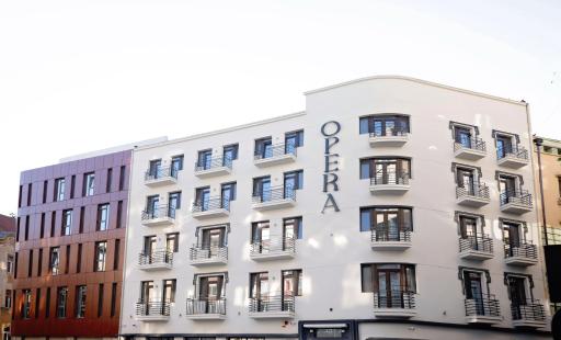 Opera Hotel - Housity