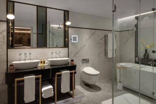 The Biltmore Mayfair - Housity