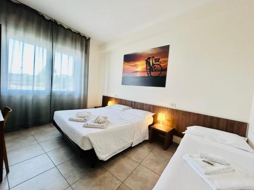 Hotel Bed & Bike - Housity