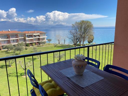 On the Beach Manerba del Garda - Housity