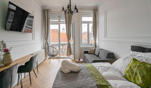 Pedestrian apartment, the best location - Housity