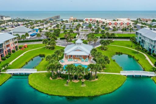 Seaside Escape - Spacious 3 Bedroom Ground Floor Condo - Steps to Atlantic Ocean - Housity