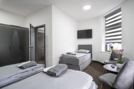 Duisburger Hostel - Housity