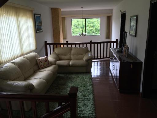 Hospedagem Three Little Birds - Housity