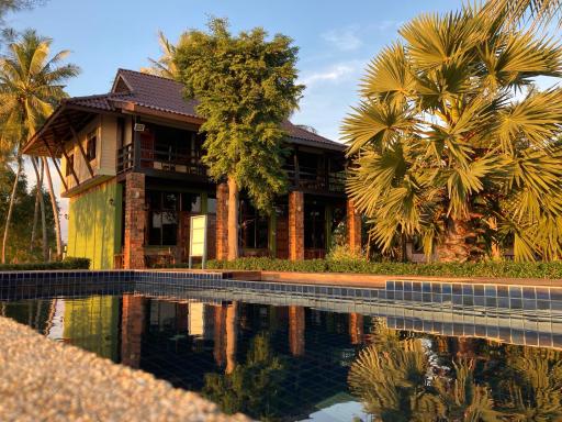 The Chevalley Beach Resort - Housity