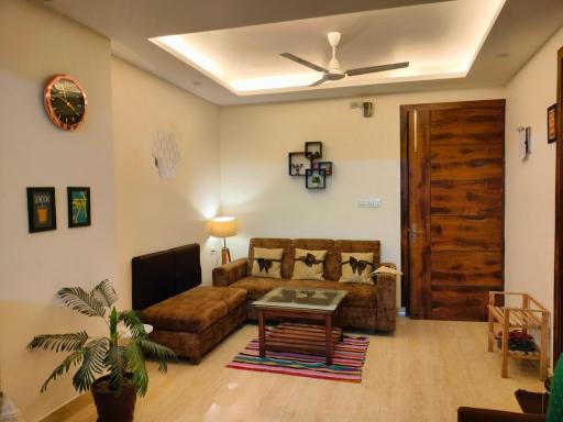 Blue Heart Home 1 BHK - Spacious Flat in Tapovan - Housity