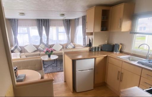 Coastal caravan retreat - Housity