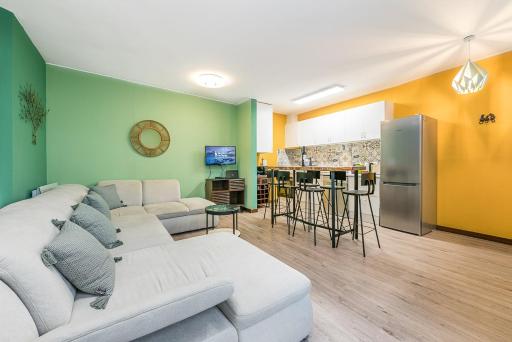 GuestReady - Formosa Island 9th - Housity