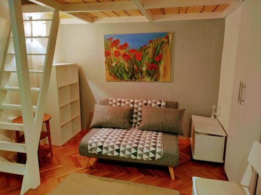 Isola Studio Rosa - Housity