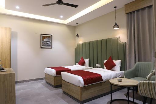 Hotel Sai - Housity
