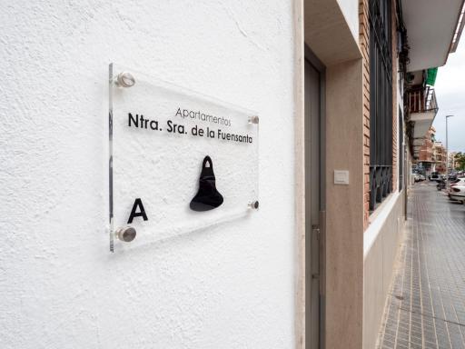 Apartamentos La Fuensanta - Housity
