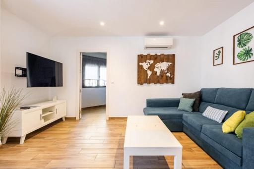 Bonito piso recién reformado con zona de parking - Housity