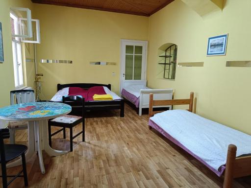 Micro Maxi House - Housity