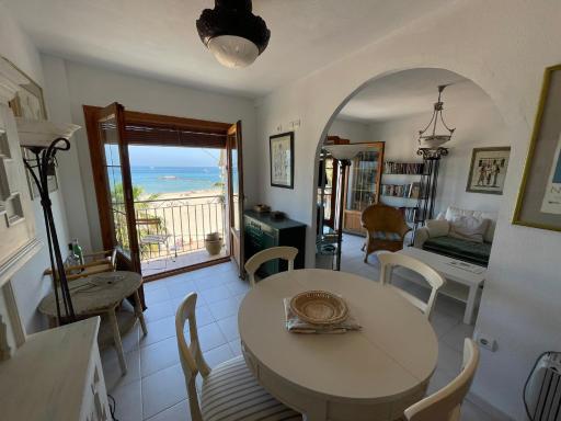 AR3A, Lujoso apartamento en primera linea del Casco Histórico - Housity