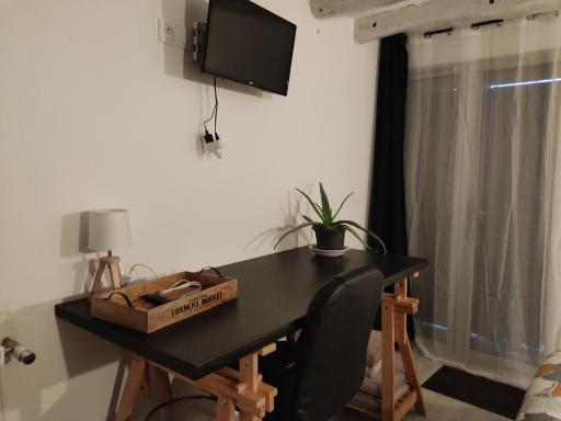 Studio 20 m2 avec salle d'eau et cuisine privatives - Housity