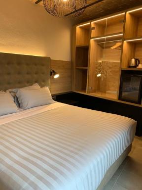 MIRANDOLINA Bed and Breakfast - Housity