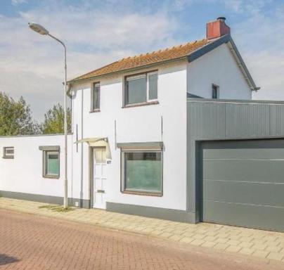 Leuk vakantiewoning dijk woning met 3 slaapkamers dicht bij de Belgische grensen - Housity
