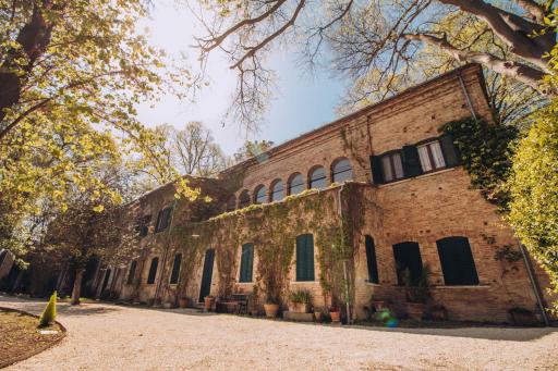 The Baron's Estate - Housity