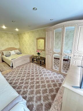 1-комнатные апартаменты на улице Естая, дом 89 напротив ТД Артур - Housity