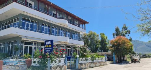 Hotel Alba-Gert - Housity