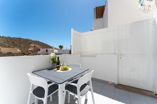 Blissful Apartment - Housity