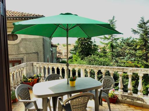A' Porta i Frustere - Housity