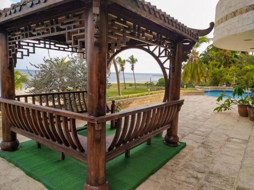 Hermoso apartamento con vista al mar y acceso directo a la playa - Housity