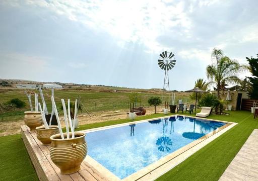 The Carob Tree Ranch - Housity