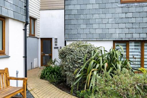 Derowen, Port Isaac Bay Holidays - Housity
