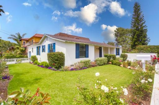 Downtown La Jolla Close to Cove Country Club - Housity