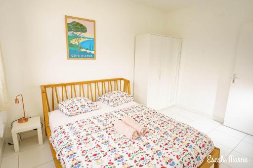 Parking Rue Gratuit - 20 pourcent sur escale-marne,fr - De 1 à 4 personnes - 10mn à pied metro 8 - RER A, Cuisine Équipée, Grand lit Haut de gamme, Matelas Eve Sleep 160x200, Lave Linge,1er étage - Entièrement Nettoyé - Housity