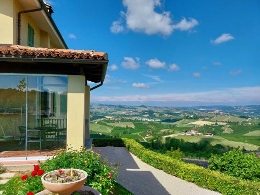 Villa Bellavista Alba, B&B - Housity