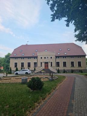 Pałac Ogartowo - Housity