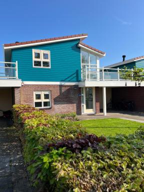 Friese Kust Villa - Housity