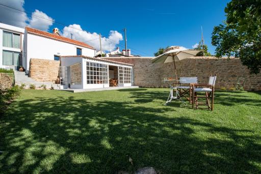 Beachfront Quinta da Eira Velha - Housity