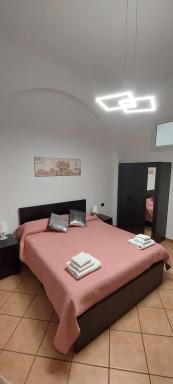 Le Sisters - Housity