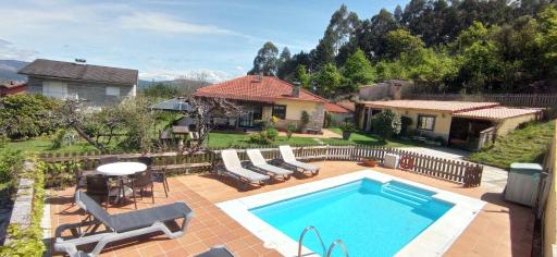Casa Rural Pontevedra con piscinajardínbarbacoa - Housity