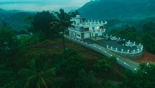 Karickanattu Nature Resort - Housity