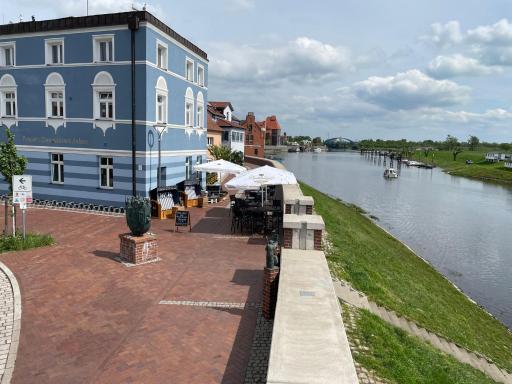 Pension zum goldenen Anker direkt an der Elbe - Housity