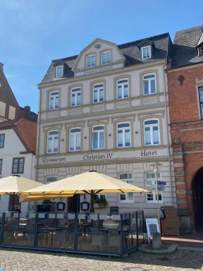 Hotel & Restaurant Christian IV - Housity