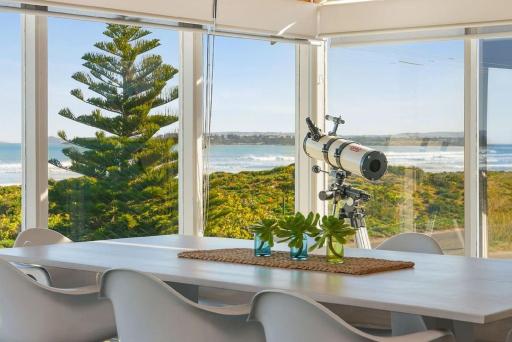 Glass House By The Ocean Wi-fi - Housity